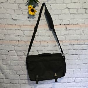 Nylon Messenger Bag w/adjustable strap, pockets NWOT Black